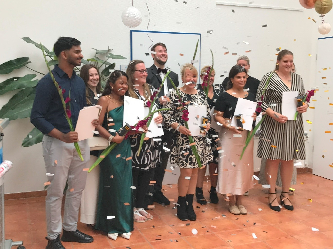 Das IWK-Team Lüneburg gratuliert allen Absolventinnen und Absolventen 